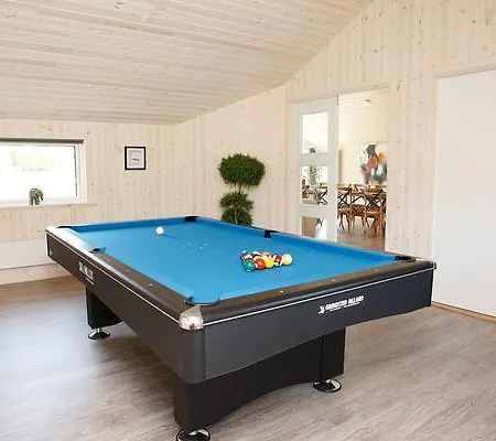 Four-bedroom Holiday In 8 Ольбек